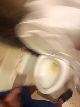 Snapshot of pullitoff chatting on 02-15-26, 01:13 pullitoff online show from 02-15-26, 01:13