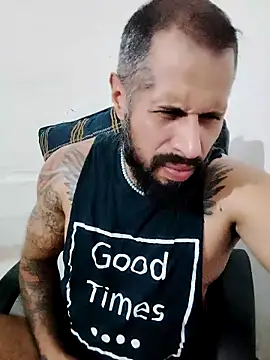 Snapshot of Matheus_Blaze chatting on 09-26-25, 06:34 Matheus Blaze online show from 09-26-25, 06:34