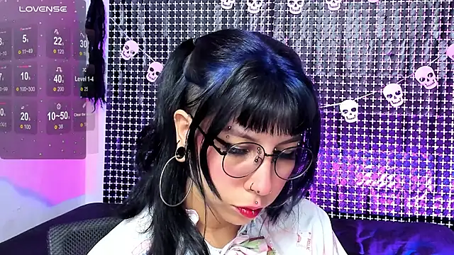 Snapshot of Rose_72 chatting on 11-29-25, 09:29 Rose 72 online show from 11-29-25, 09:29