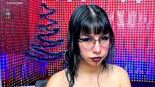 Snapshot of Rose_72 chatting on 12-14-25, 07:51 Rose 72 online show from 12-14-25, 07:51