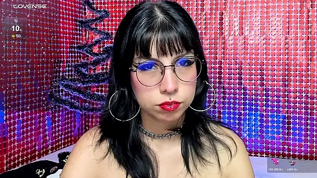 Snapshot of Rose_72 chatting on 01-13-26, 08:47 Rose 72 online show from 01-13-26, 08:47