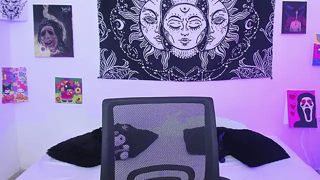 Rose 72 online show from 04-30-26, 08:57