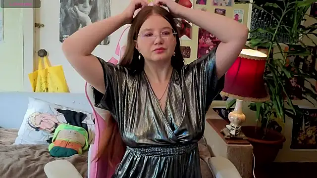 Sienna-Cow online show from 10-04-25, 11:19