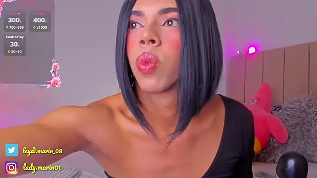 Snapshot of beauty_doll1 chatting on 02-07-26, 02:37 beauty doll1 online show from 02-07-26, 02:37