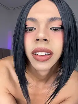 Snapshot of beauty_doll1 chatting on 02-17-26, 11:40 beauty doll1 online show from 02-17-26, 11:40