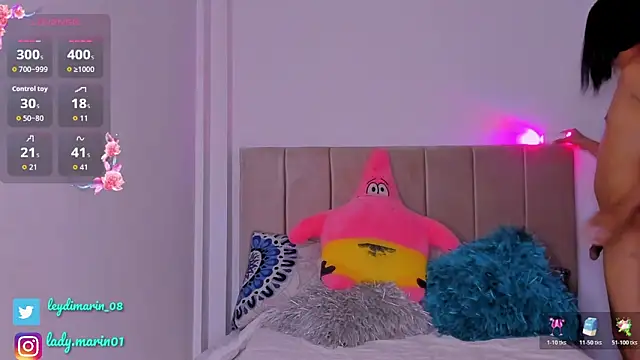 Snapshot of beauty_doll1 chatting on 03-10-26, 07:19 beauty doll1 online show from 03-10-26, 07:19