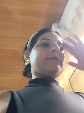 Alina0 online show from 10-23-25, 05:12