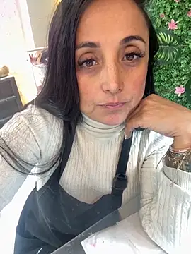 Snapshot of hotadhara01 chatting on 11-04-25, 08:52 hotadhara01 online show from 11-04-25, 08:52