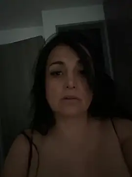 Snapshot of hotadhara01 chatting on 11-12-25, 02:17 hotadhara01 online show from 11-12-25, 02:17