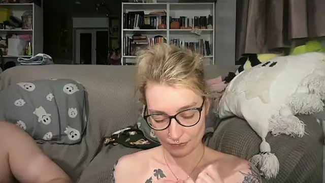 harleyblair online show from 05-28-26, 10:07