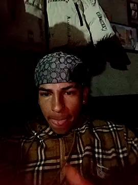 Snapshot of Tussi-amor chatting on 02-06-26, 12:48 Tussi-amor online show from 02-06-26, 12:48