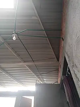 Snapshot of Tussi-amor chatting on 02-15-26, 06:59 Tussi-amor online show from 02-15-26, 06:59