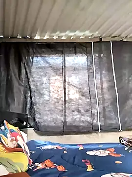 Snapshot of Tussi-amor chatting on 02-25-26, 12:59 Tussi-amor online show from 02-25-26, 12:59