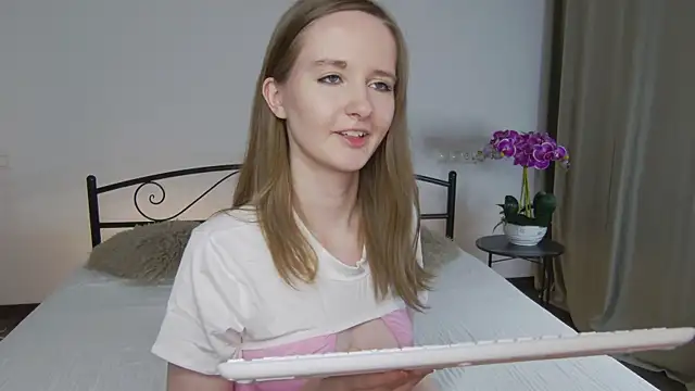 AlexsisFaee online show from 07-08-26, 08:35
