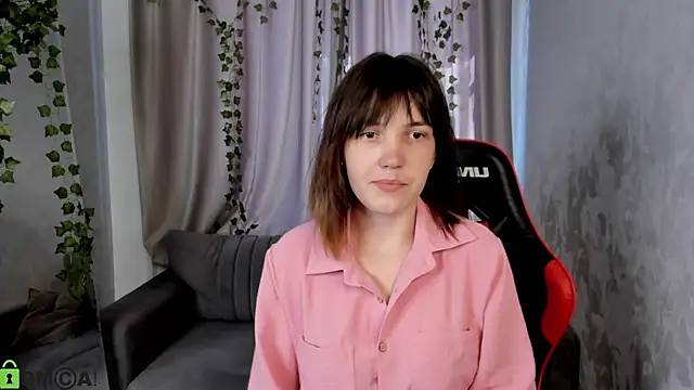 MalvinaDream online show from 08-04-26, 02:37