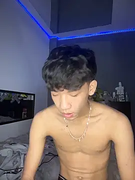 Kailertwink online show from 06-18-26, 02:43