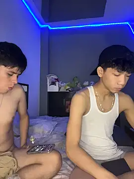 Kailertwink online show from 06-29-26, 06:41