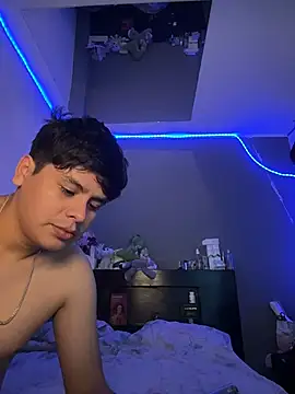 Kailertwink online show from 07-02-26, 03:51