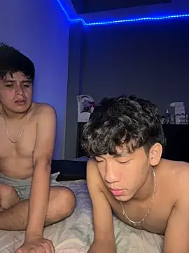 Kailertwink online show from 07-03-26, 05:58