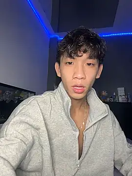 Kailertwink online show from 07-05-26, 04:41