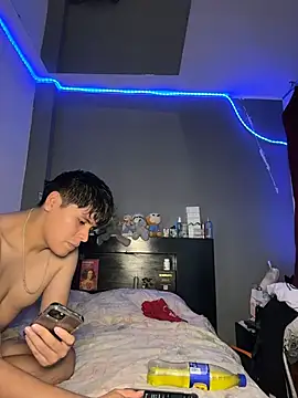 Kailertwink online show from 07-06-26, 04:53