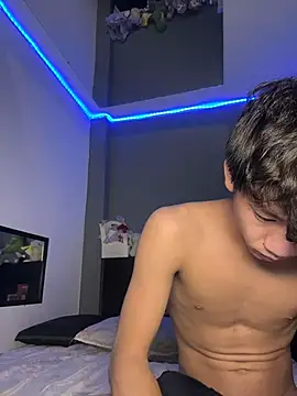 Kailertwink online show from 07-15-26, 09:53