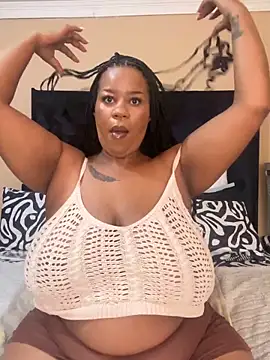 Snapshot of THICKBUNNYCHICKxxx chatting on 02-19-26, 10:22 THICKBUNNYCHICKxxx online show from 02-19-26, 10:22