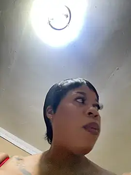 THICKBUNNYCHICKxxx online show from 05-05-26, 08:17