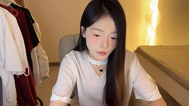 Robin-o3 online show from 10-15-25, 06:08