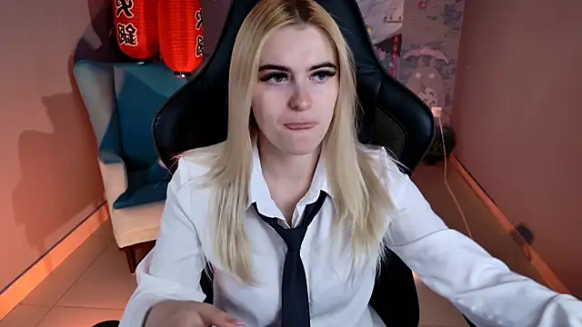 Stef Nicks online show from 06-25-26, 05:45