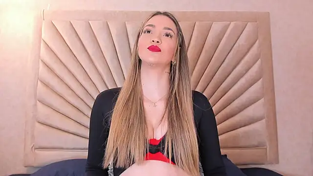 ClaradelMar online show from 09-14-25, 10:58