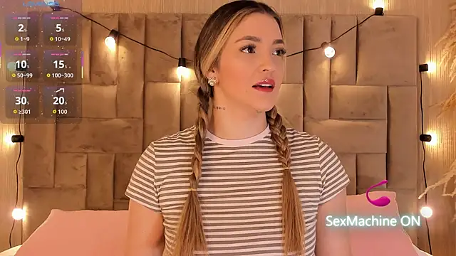 ClaradelMar online show from 09-30-25, 10:53