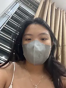 Thuylinh05 online show from 10-15-25, 07:03