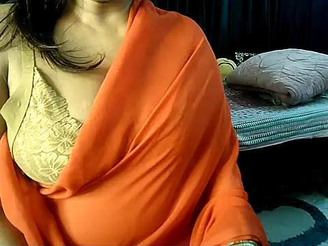 Snapshot of Anaconda-Mall chatting on 02-14-26, 06:26 Anaconda-Mall online show from 02-14-26, 06:26