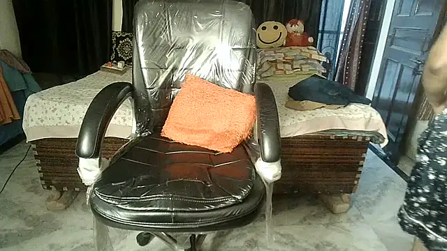 Snapshot of Anaconda-Mall chatting on 07-07-26, 01:26 Anaconda-Mall online show from 07-07-26, 01:26
