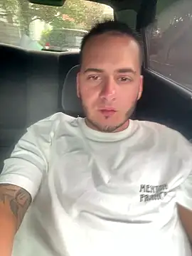 Pablo EscobarGomez online show from 01-12-26, 03:17