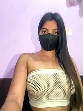 Snapshot of _01ruhi chatting on 11-13-25, 06:40 01ruhi online show from 11-13-25, 06:40