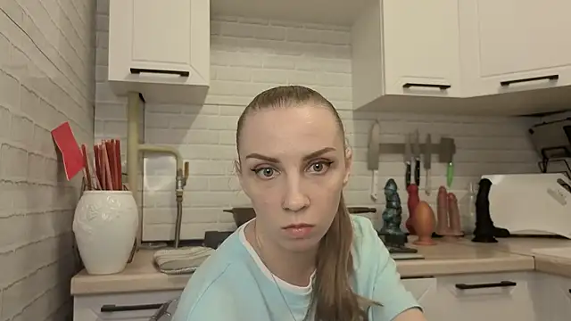 Edena  online show from 06-09-26, 03:12
