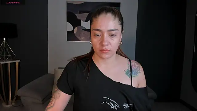Snapshot of CorinaJames chatting on 09-28-25, 11:04 CorinaJames online show from 09-28-25, 11:04