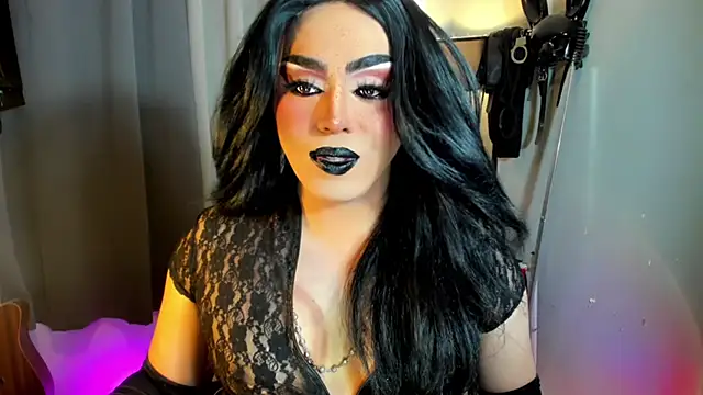 Snapshot of MagnaCumLoader17 chatting on 12-18-25, 11:11 MagnaCumLoader17 online show from 12-18-25, 11:11