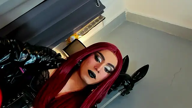 Snapshot of MagnaCumLoader17 chatting on 03-06-26, 02:41 MagnaCumLoader17 online show from 03-06-26, 02:41