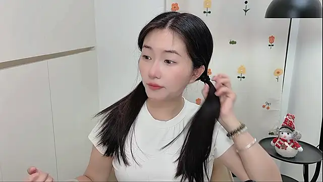 Snapshot of Rosalind_xixi chatting on 05-09-26, 01:33 Rosalind xixi online show from 05-09-26, 01:33