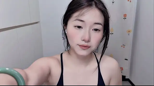 Snapshot of Rosalind_xixi chatting on 06-11-26, 02:53 Rosalind xixi online show from 06-11-26, 02:53