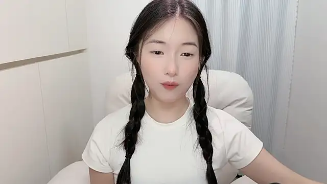 Rosalind xixi online show from 07-07-26, 07:23