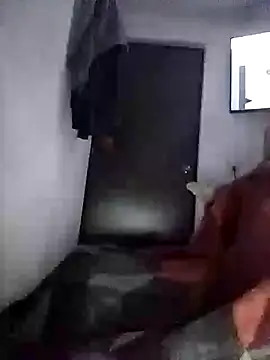 Snapshot of mexhotbi chatting on 11-30-25, 08:29 mexhotbi online show from 11-30-25, 08:29