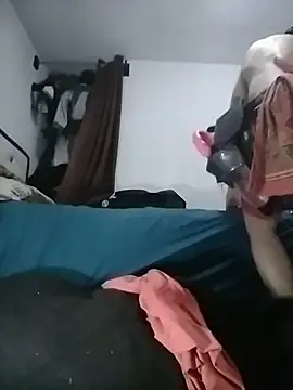 Snapshot of mexhotbi chatting on 12-14-25, 07:58 mexhotbi online show from 12-14-25, 07:58