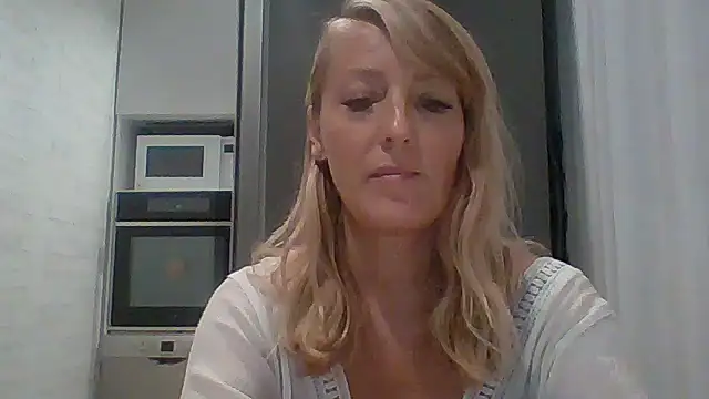 Vexxaa online show from 10-04-25, 04:16