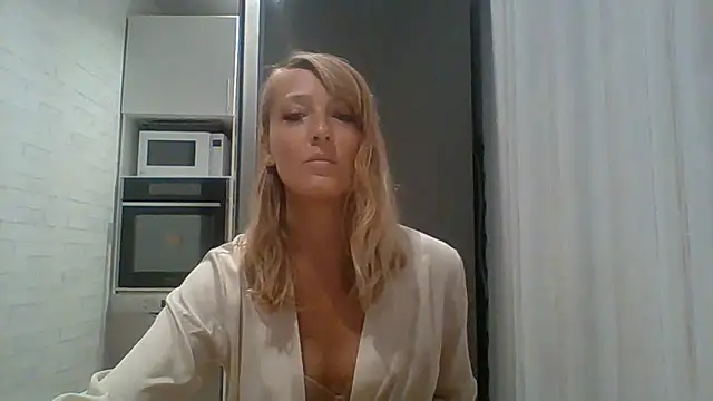 Vexxaa online show from 10-10-25, 07:13