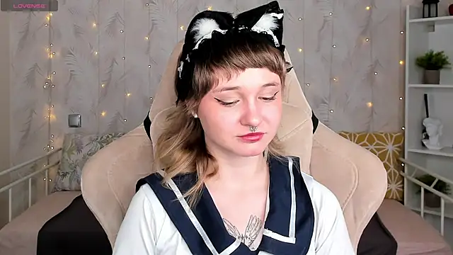 Tori Cutie online show from 04-21-26, 02:51