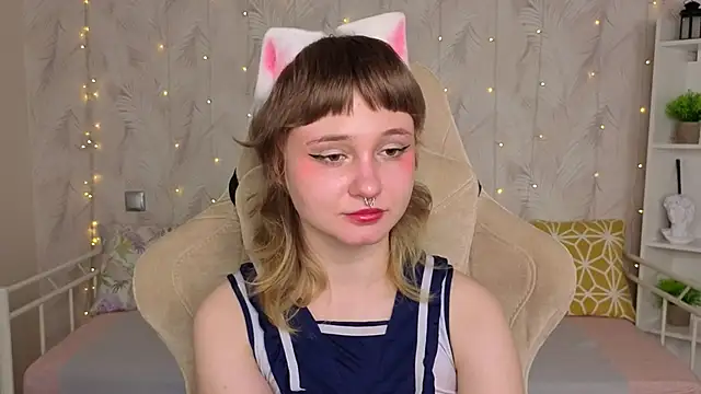 Tori Cutie online show from 04-28-26, 02:27